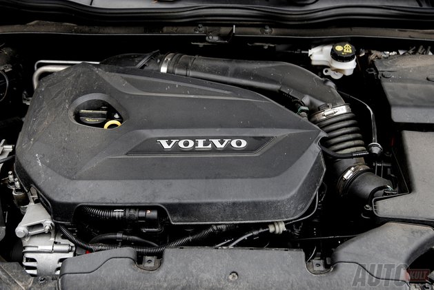Volvo V40 T3 Momentum 3 w 1? [test autokult.pl