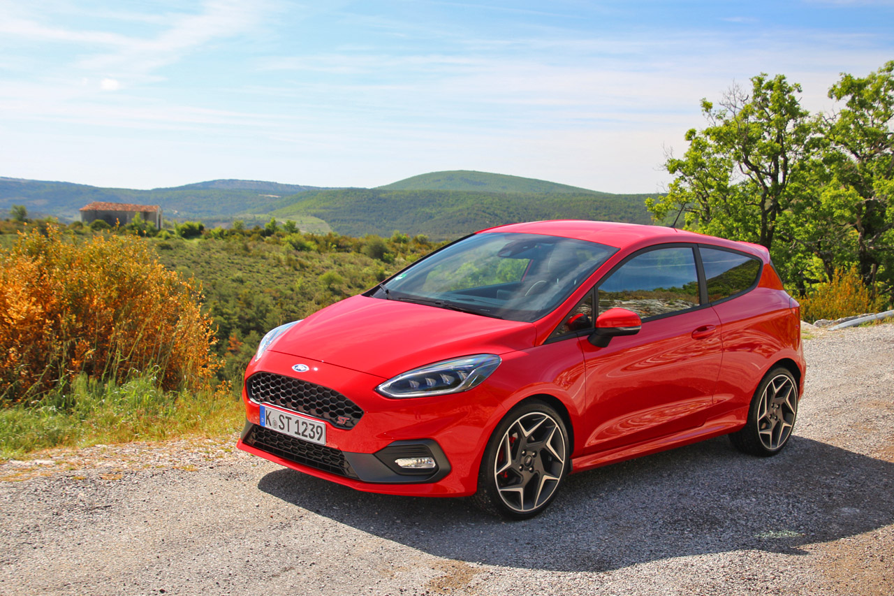 New Ford Fiesta ST 2018 review – fast Ford hits the spot