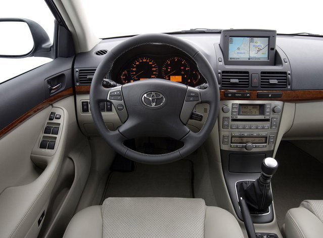 Używana Toyota Avensis II typowe awarie i problemy