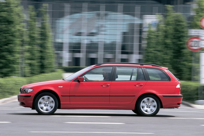 Co jest lepsze Audi A4 czy BMW Serii 3? Autokult.pl