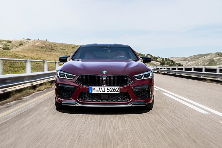BMW M8 Gran Coupe moc, silnik, cena, osiągi