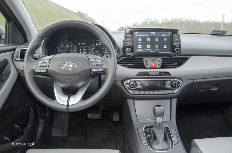 Hyundai i30 Fastback 1.6 CRDi test, opinia, zużycie