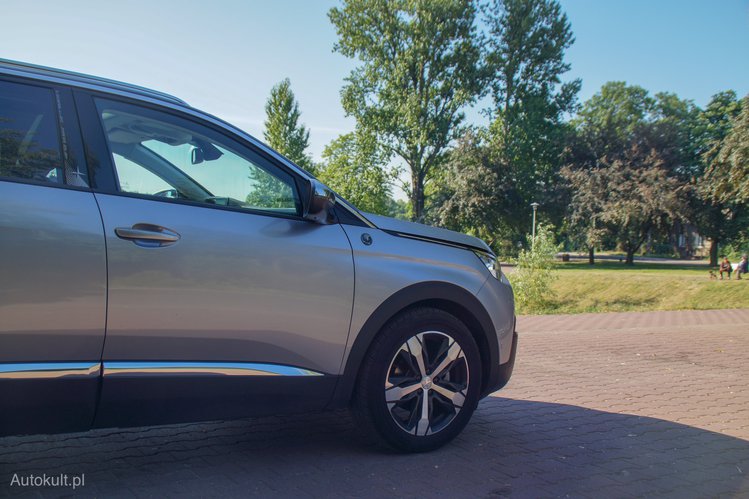 Peugeot 5008 1,6 THP (2018) test, cena, zużycie paliwa