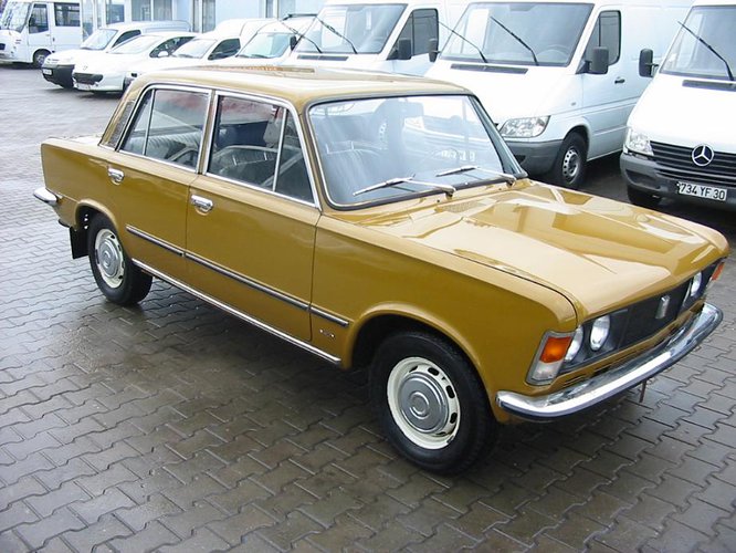 Znalezione na aukcji Fiat 125p Autokult.pl