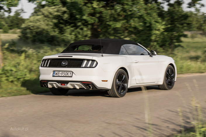 Ford Mustang 2.3 Cabriolet (2015) test, opinia, spalanie