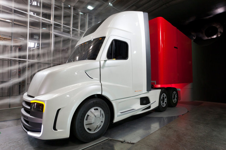Freightliner Revolution Innovation nowa twarz