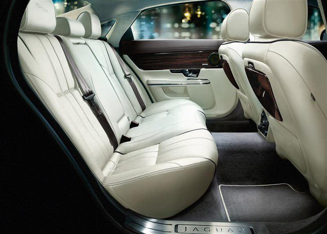 Kr 243 Lowie Prędkości Wśr 243 D Luksusowych Limuzyn Jaguar Xj