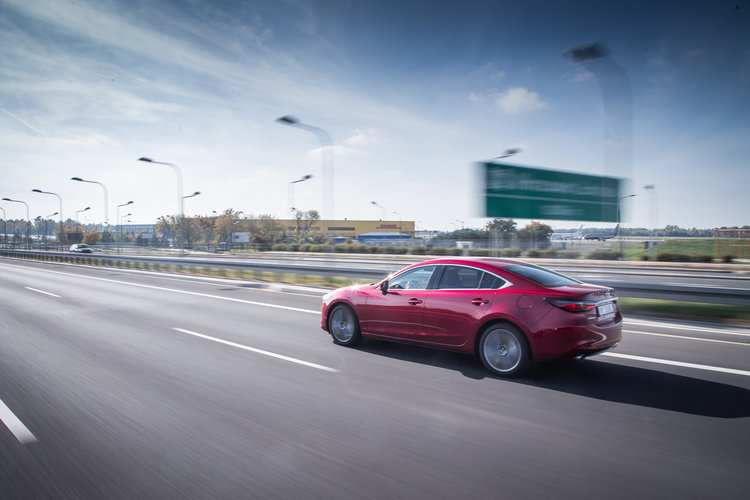 Benzynowa Mazda 6 test w trasie Autokult.pl