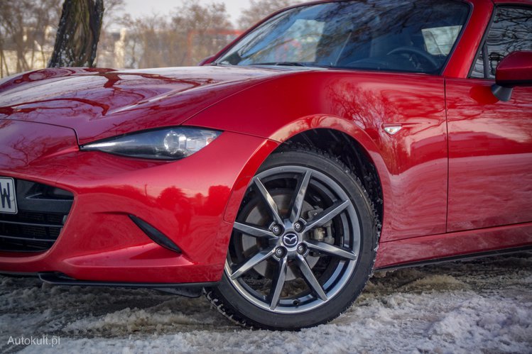 Mazda MX5 RF 2.0 (2018) test, cena, zużycie paliwa