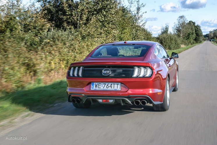 Ford Mustang GT 5.0 V8 po liftingu test, wrażenia, dane