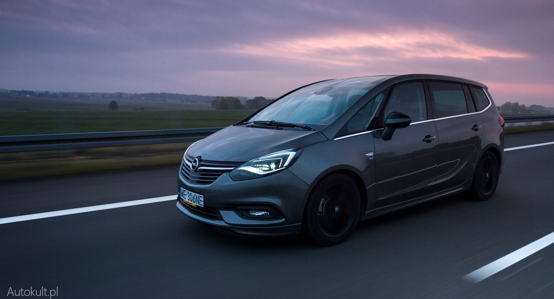 Nowy Opel Zafira 2 0 Cdti At Minivan Nie Musi Byc Tylko Rodzinny Autokult Pl