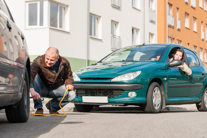 Samochód Nie Odpala – Co Można Zrobić Samodzielnie, A Czego Unikać? | Autokult.pl
