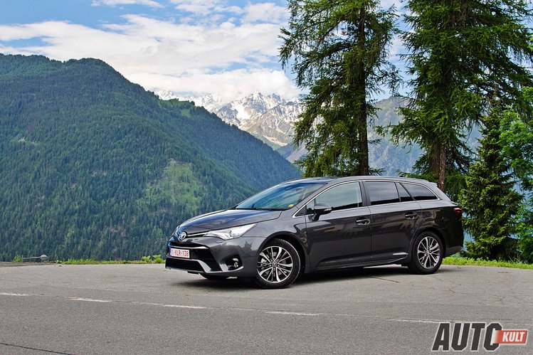 Nowa Toyota Avensis Touring Sports (2015) 1,6 D4D & 2,0 D