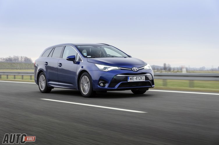 Toyota Avensis Touring Sports 2,0 D4D test, opinia