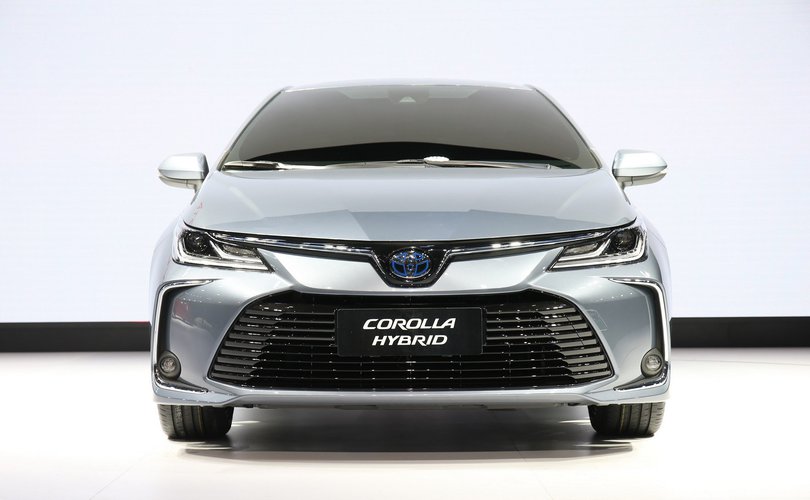 Toyota Corolla Sedan. Premiera, dane techniczne, debiut
