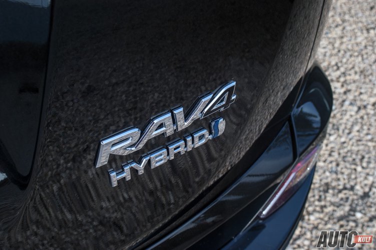 Toyota RAV4 Hybrid (2016) test, opinia, spalanie, cena