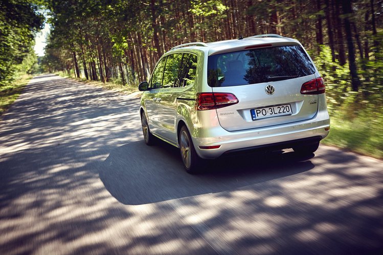 Nowy Volkswagen Sharan (2015) 2.0 TDI DSG test, opinia